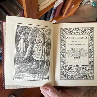 LR-1075 Antique The Works of William Shakespeare by Henry Altemus Co. Set of 39 Volumes