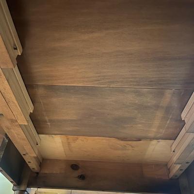 Drop Leaf Table with Three Leaves (DR-MG)