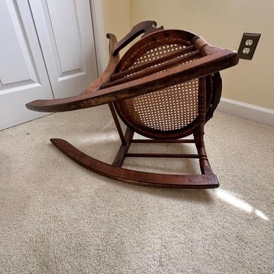 Hand Caned Rocking Chair (UB-KL)