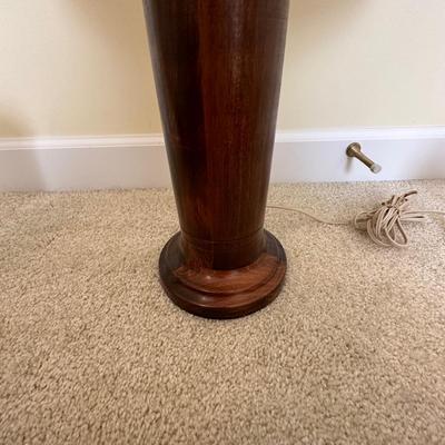 Painted Wooden Framed Cork Board & Wooden Desk Lamp (UB-KL)