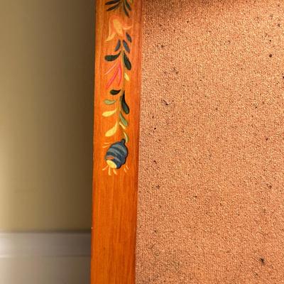 Painted Wooden Framed Cork Board & Wooden Desk Lamp (UB-KL)