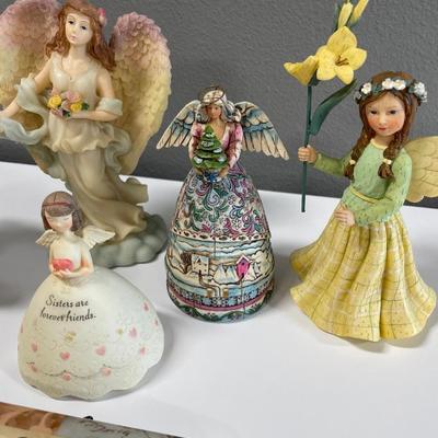 Angels and sister decor