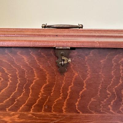 Wooden Sewing Box with Drawer (UB-KL)