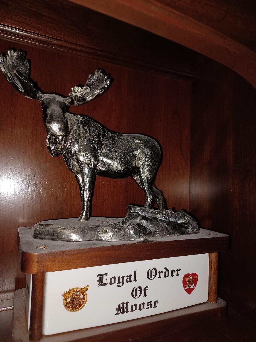 LOYAL ORDER of MOOSE 95th Anniversary Decanter Pewter Moose