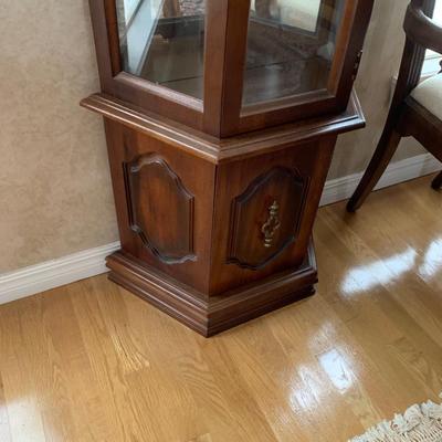 Curio cabinet