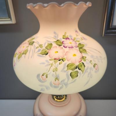 Hurricane floral lamp
