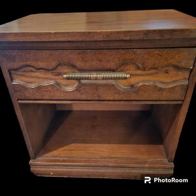 NIGHT STAND