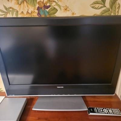 32 Inch Toshiba TV with Sony CD/DVD Player