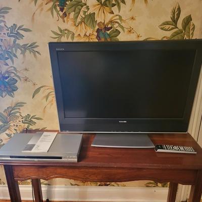32 Inch Toshiba TV with Sony CD/DVD Player