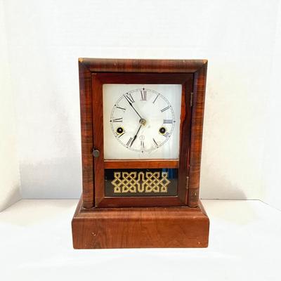 LR-1078 Antique Wooden Mantle Clock with Key