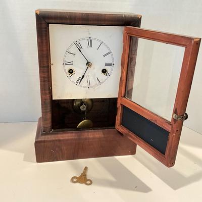 LR-1078 Antique Wooden Mantle Clock with Key