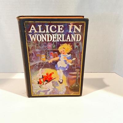 LR-1079 1925 Alice's Adventures in Wonderland by Lewis Carroll