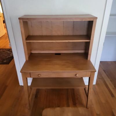Ethan Allen Desk with Chair