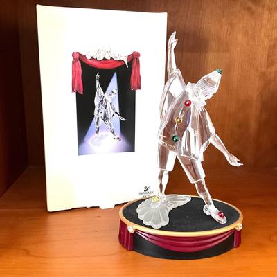 LR-1087 Swarovski 1999 Pierrot Masquerade Figurine