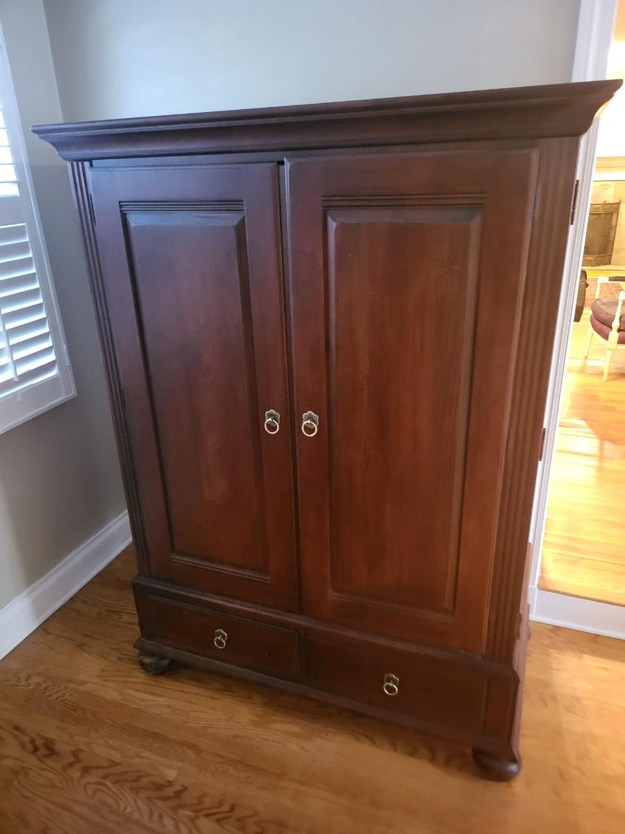 Ethan Allen British Classics TV