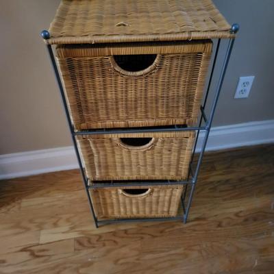 Hitachi 32 inch TV with 3 Drawer Rolling Wicker File Tower