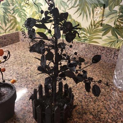 3 Pieces of Halloween Decor