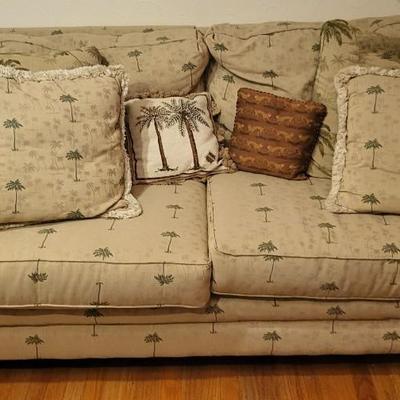 BenchCraft Sofa