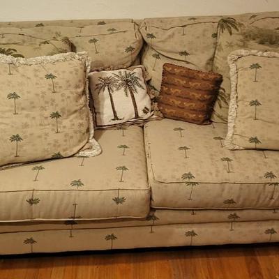 BenchCraft Sofa