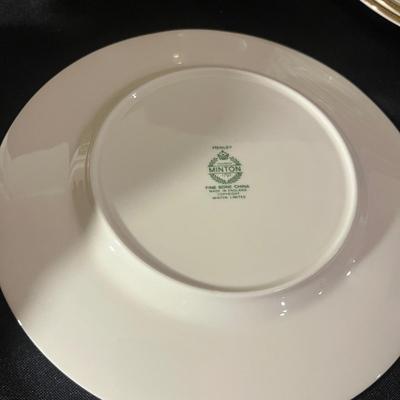 Minton Henley Pattern Fine Bone China Set (LR-MG)