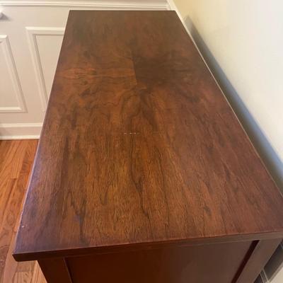 Glass Doored Wooden Display Cabinet (DR-MG)