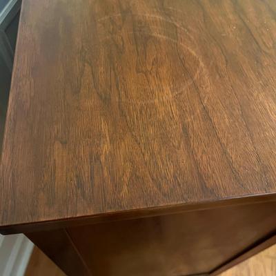 Glass Doored Wooden Display Cabinet (DR-MG)