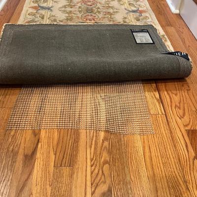 Safavieh Savonnerie 100% Wool Runner Rug (DR-MG)
