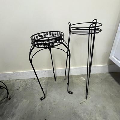 Metal Plant Stands (G-MG)