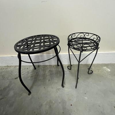 Metal Plant Stands (G-MG)