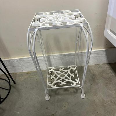 Metal Plant Stands (G-MG)