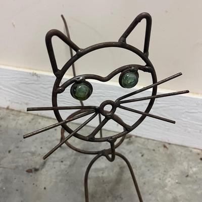 Metal Plant Stands (G-MG)