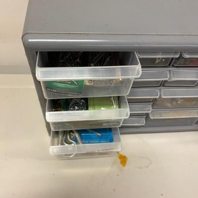 Large Variety of Hardware & Household Supplies (G-MG)