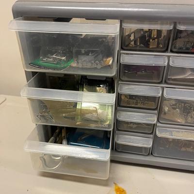 Large Variety of Hardware & Household Supplies (G-MG)