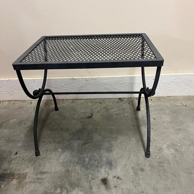 Tiered Metal Plant Stand & Table (G-MG)