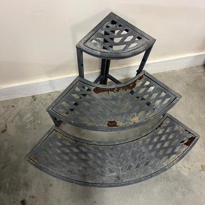 Tiered Metal Plant Stand & Table (G-MG)