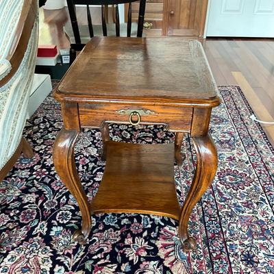 LR-1114 Vintage JOHN WIDDICOMB French Provencial Side Table