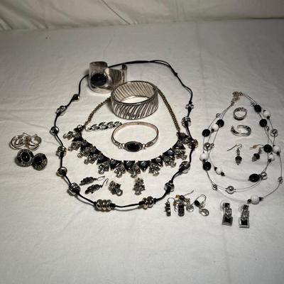 Onyx/925 Cuff Bracelet & More Silver Plus Black Jewelry (K-RG)