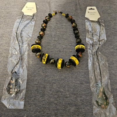NECKLACE LOT