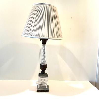 LR-1118 Antique Cut Glass Marble Base Lamp