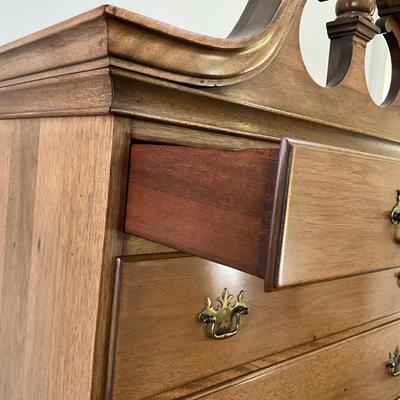 LR-1123 Antique Mahogany Highboy Chest