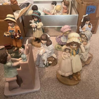 Collectible figurines