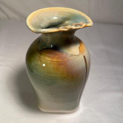 Carron Pottery & More Signed Pottery (K-RG)