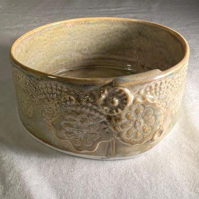 Carron Pottery & More Signed Pottery (K-RG)