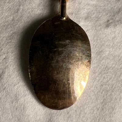 Hand Painted Porcelain Decorative Plate & More (LR-RG)