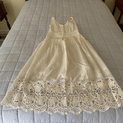 Vintage Wedding Dress & Christening Gown (UB-KL)