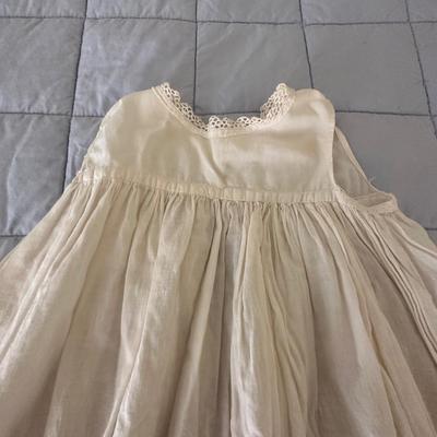 Vintage Wedding Dress & Christening Gown (UB-KL)
