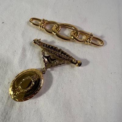 Napier Pendant & Other Bold/Gold Statement Jewelry (K-RG)