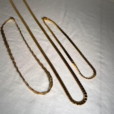 Napier Pendant & Other Bold/Gold Statement Jewelry (K-RG)