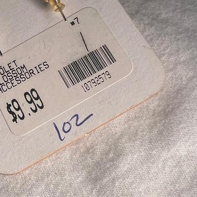 Mother of Pearl Necklace Necklace & More (K-RG)