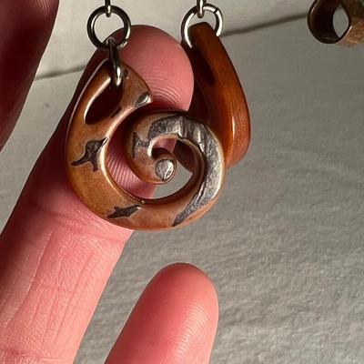 Mother of Pearl Necklace Necklace & More (K-RG)